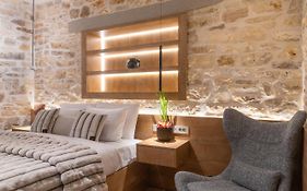 Adryades Luxry Apartments Ioannina